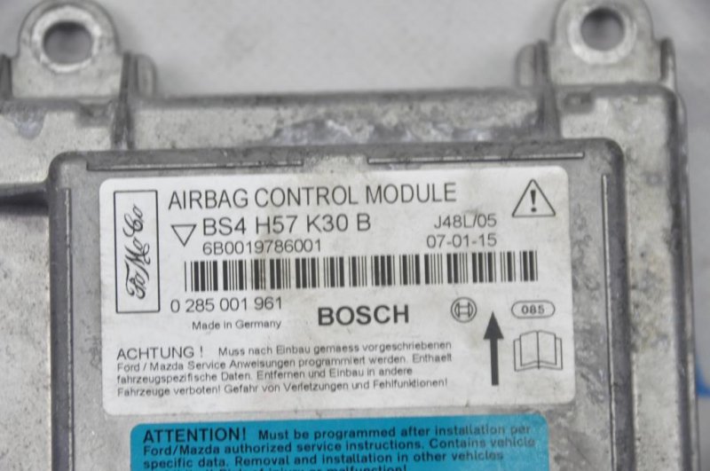 Запчасть блок управления airbag MAZDA 3 BK 03-08 BS4H-57-K30B Б/У Блок управления AIRBAG MAZDA 3 BK 03-08 BS4H-57-K30B Б/У