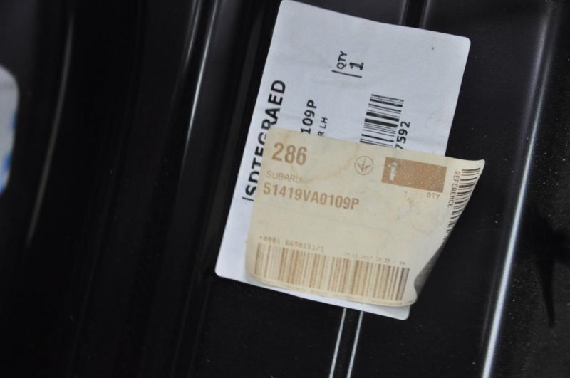 Четверть кузова передняя левый IMPREZA 00-07 GD/GG