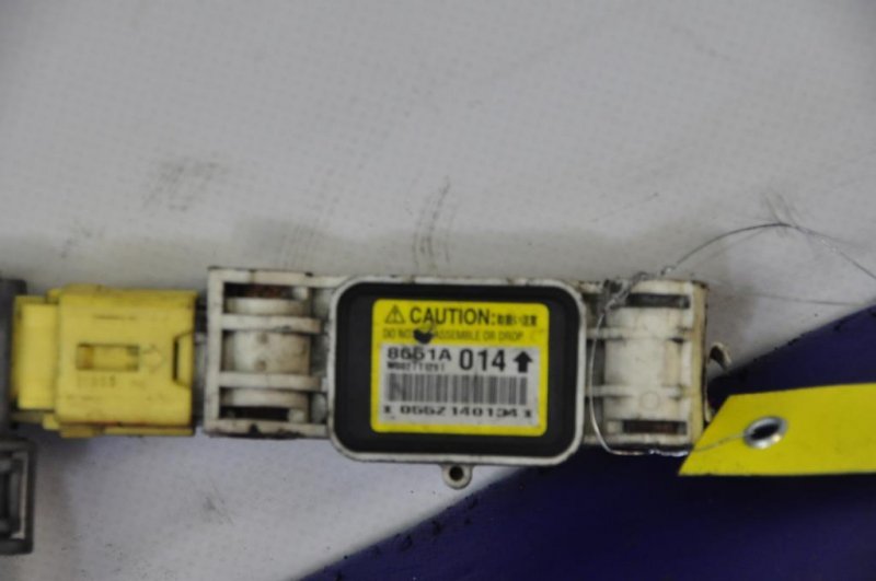 Датчик удара MITSUBISHI GALANT 03-12 8651A014 Б/У