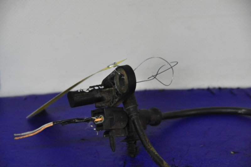 Датчик ABS задний правый INFINITI G35 03-07 47900-EG000 Б/У