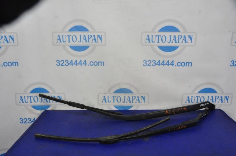 Поводок стеклоочистителя передний NISSAN ALTIMA L32 07-12 28886-JA00A Б/У