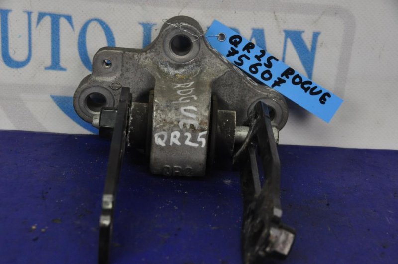 Кронштейн опоры двигателя задний NISSAN ALTIMA L33 12-18 Кронштейн опоры двигателя задний NISSAN ALTIMA L33 12-18