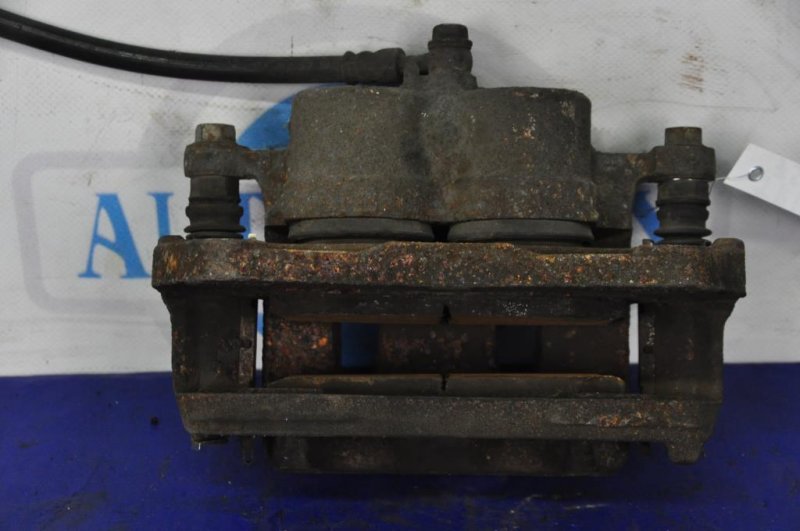 Суппорт тормозной передний правый TRIBECA B9 05-07