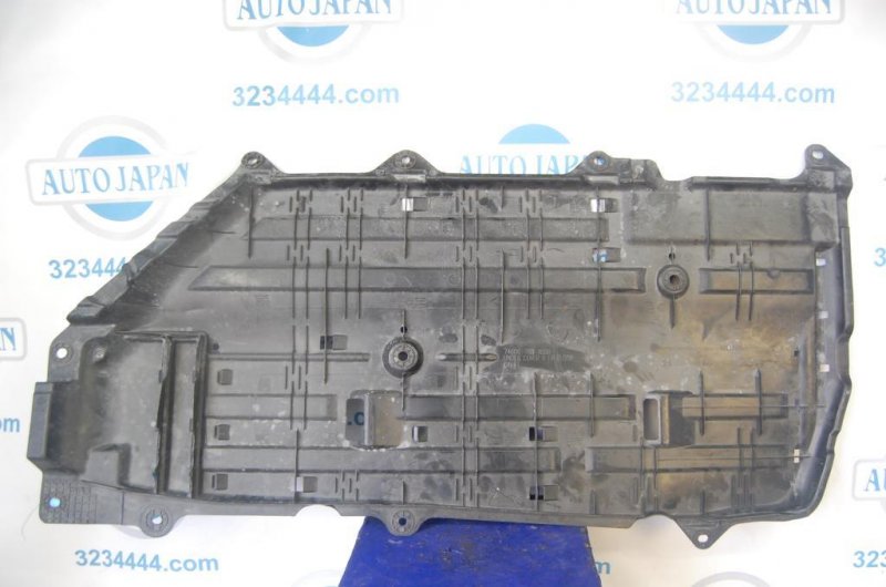 Защита днища правая ACURA ILX 12-16 74607-TR3-A00 Б/У