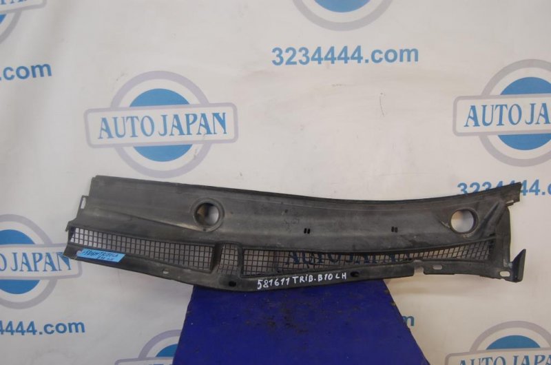 Пластик под лобовое стекло / Жабо левый SUBARU TRIBECA B10 07-13