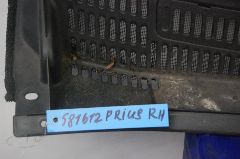 Пластик под лобовое стекло / Жабо TOYOTA PRIUS - 20 03-11