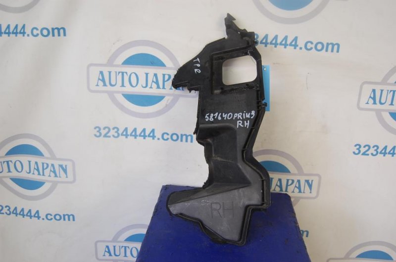Дефлектор радиатора правый TOYOTA PRIUS - 20 03-11 53285-47010 Б/У