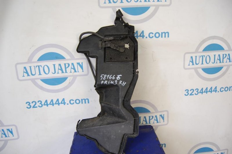 Дефлектор радиатора правый TOYOTA PRIUS - 20 03-11