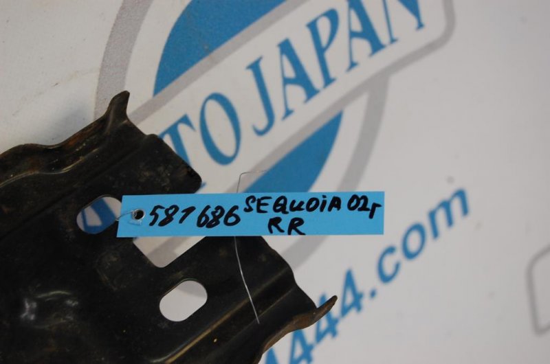 Накладка бампера TOYOTA SEQUOIA 01-07