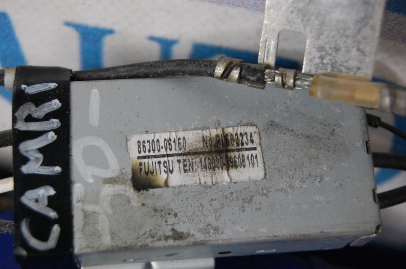 Антенна CAMRY 50 12-15