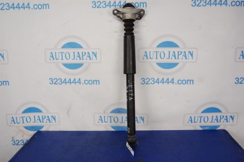 Амортизатор задний левый VOLKSWAGEN JETTA USA 10-17 5C0 513 025 H Б/У