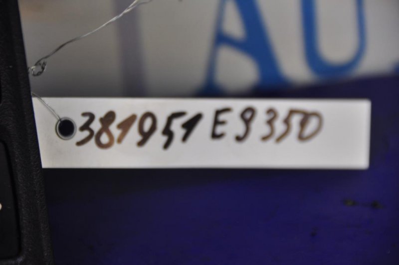 Кнопка открывания бензобака LEXUS ES350 06-12