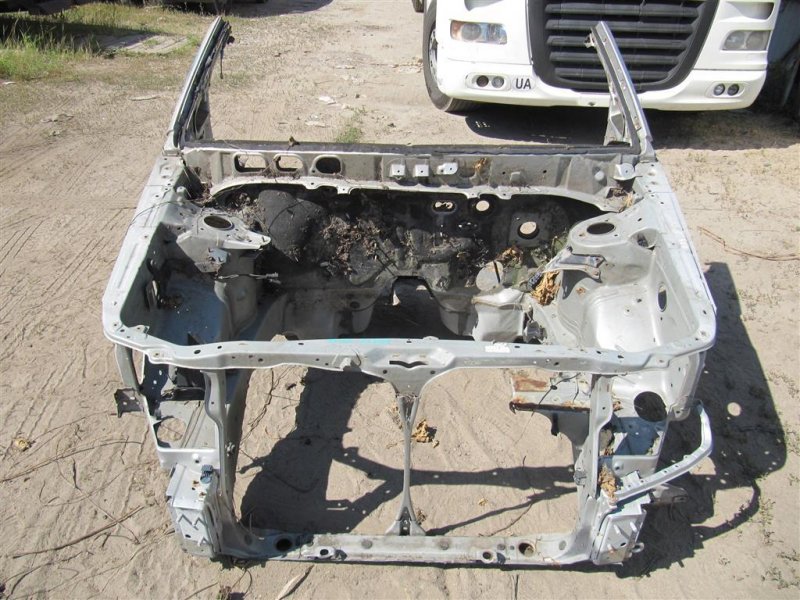 Запчасть передняя часть LEXUS RX300 98-03 53702-48010 Б/У Передняя часть LEXUS RX300 98-03 53702-48010 Б/У