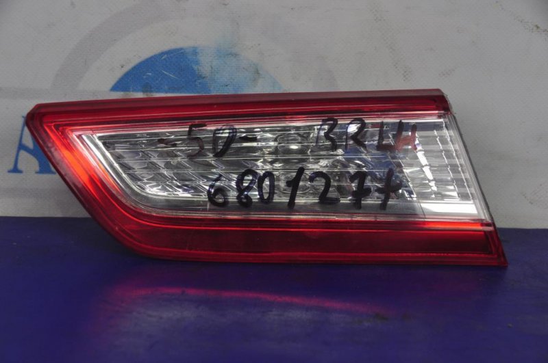 Фонарь внутренний задний левый TOYOTA CAMRY 50 12-15 81590-06380 Б/У