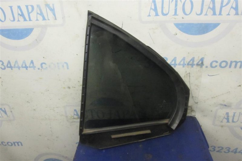 Стекло двери глухое заднее правое MITSUBISHI LANCER X 10 07-15 Стекло двери глухое заднее правое MITSUBISHI LANCER X 10 07-15