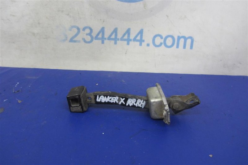Ограничитель двери задний правый MITSUBISHI LANCER X 10 07-15 5732A066 Б/У