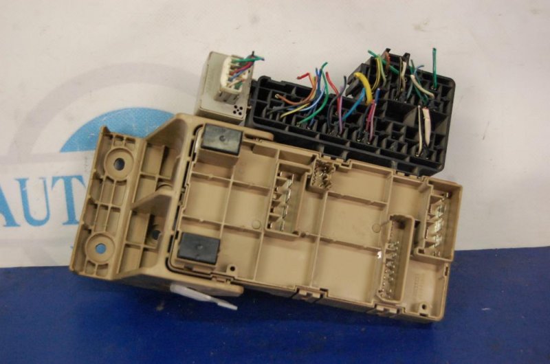 Блок предохранителей салон SUBARU FORESTER SH 07-12