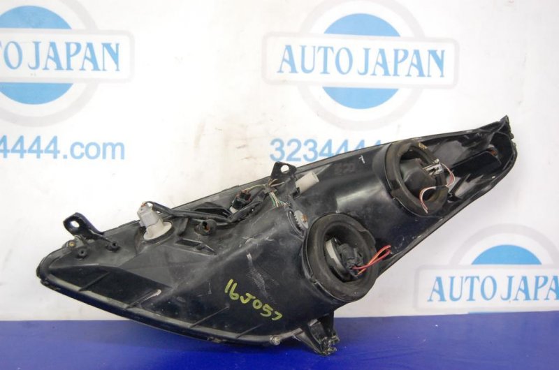 Фара передняя правая TOYOTA CELICA 99-06