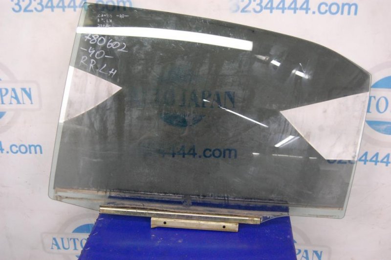 Стекло двери заднее левое TOYOTA CAMRY 40 06-11 68114-33150 Б/У