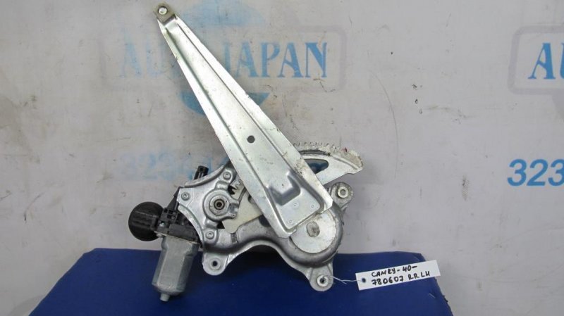 Стеклоподъемник задний левый TOYOTA CAMRY 40 06-11 69804-33050 Б/У