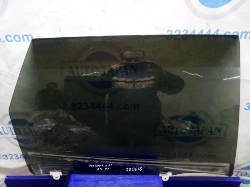 Стекло двери заднее правое NISSAN MURANO Z51 07-14 82300-1AA0B Б/У