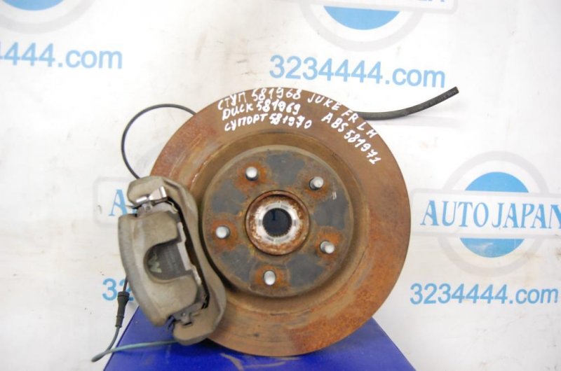 Кулак поворотный передний левый JUKE 10-19