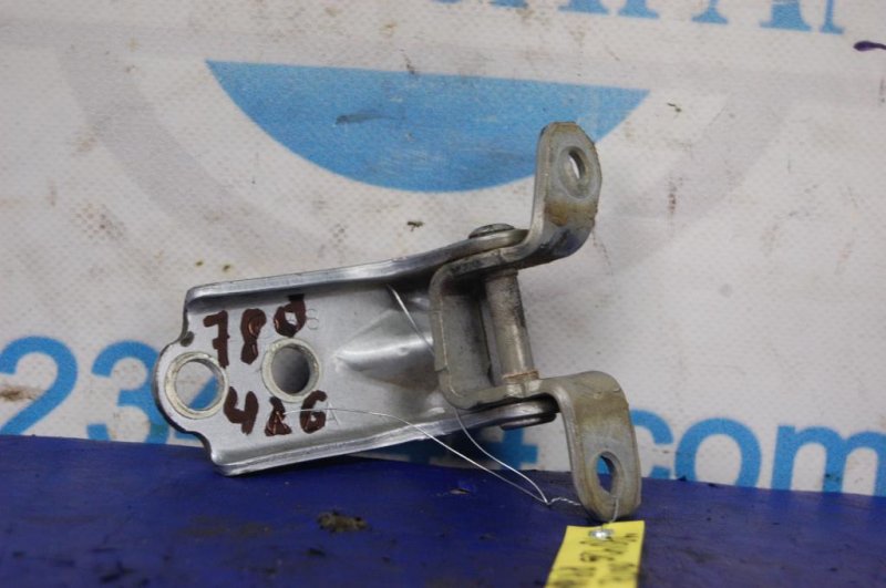 Петля двери верхняя задняя правая SUBARU OUTBACK 09-14 BR Б/У