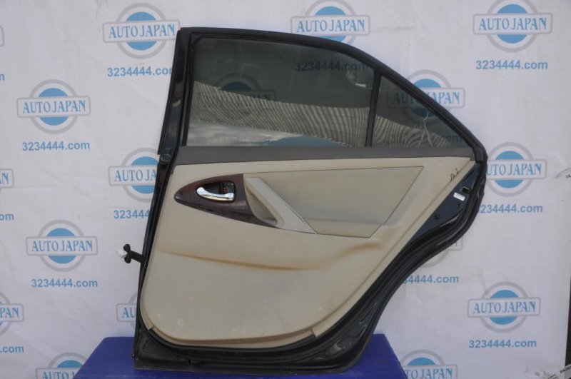 Дверь задняя правая TOYOTA CAMRY 40 06-11