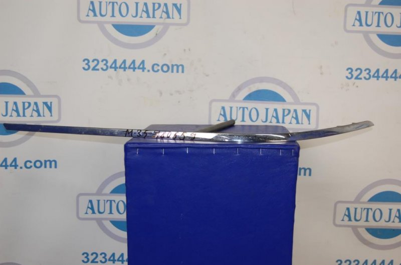 Молдинг бампера задний левый INFINITI M35/M45 04-10 85075-EJ70A Б/У