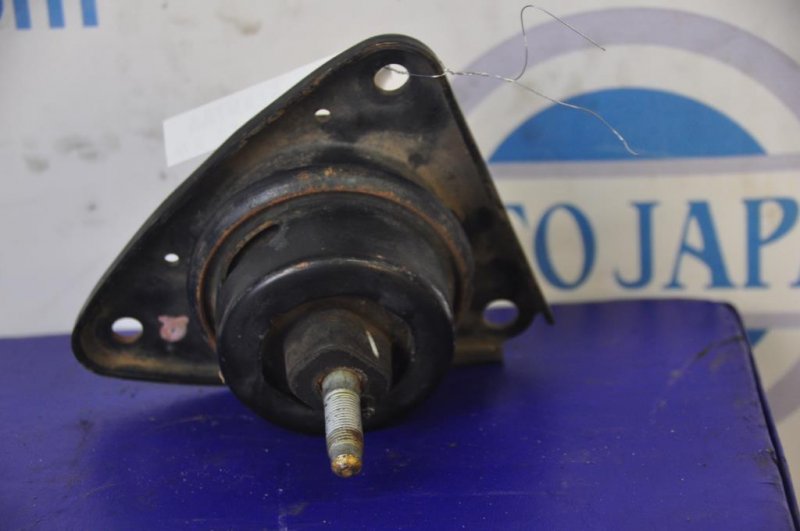 Подушка двигателя правая HYUNDAI ELANTRA HD 06-11