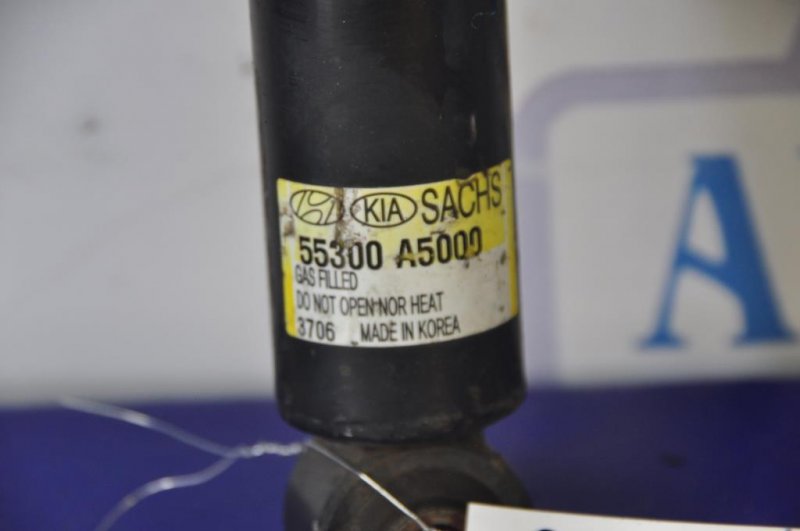 Амортизатор задний левый HYUNDAI I30 GD 12-17 Амортизатор задний левый HYUNDAI I30 GD 12-17