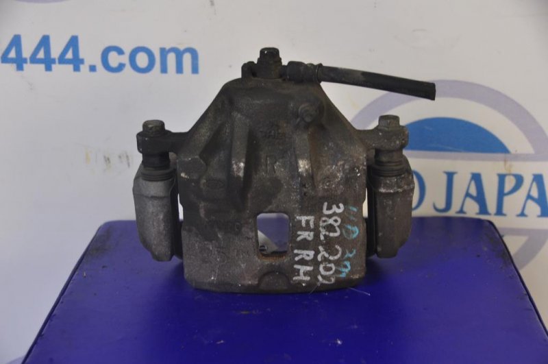 Суппорт тормозной передний правый HYUNDAI ELANTRA HD 06-11 58130-2H300 Б/У