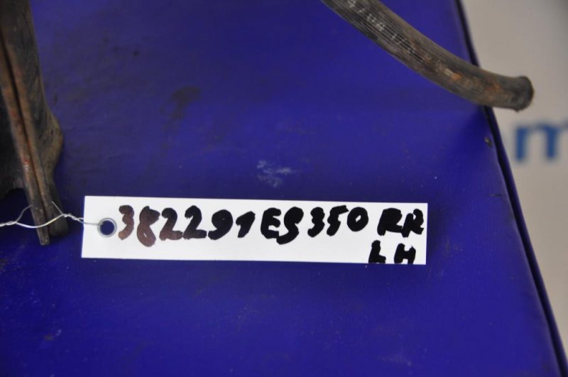 Амортизатор задний левый ES350 06-12