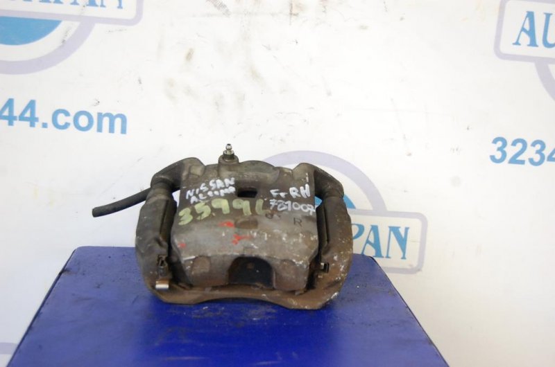 Суппорт тормозной передний правый NISSAN ALTIMA L32 07-12 41001-ZX00A Б/У