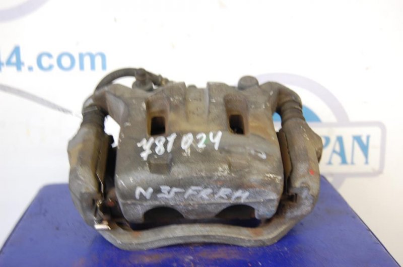 Суппорт тормозной передний правый INFINITI M35/M45 04-10 41001-EG000 Б/У