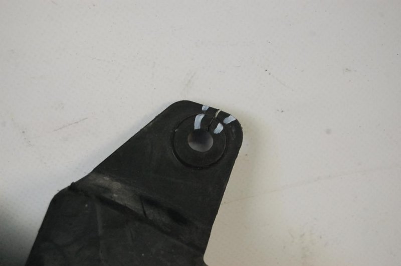 Защита двигателя передняя левая CX-7 06-12