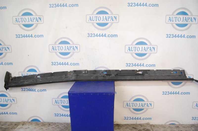 Накладка порога наружная левая MAZDA CX-7 06-12 EG2151P50 Б/У