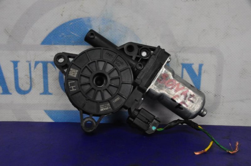 Моторчик стеклоподъемника задний левый HYUNDAI SONATA YF 10-14 83450-3Q001 Б/У