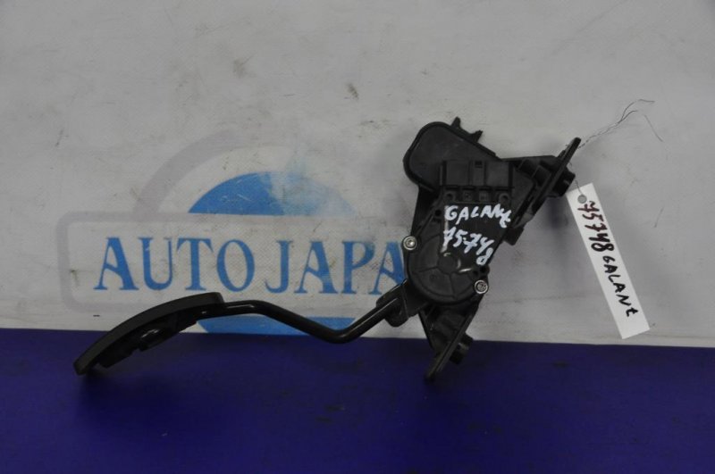 Педаль газа MITSUBISHI GALANT 03-12 MR955493 Б/У