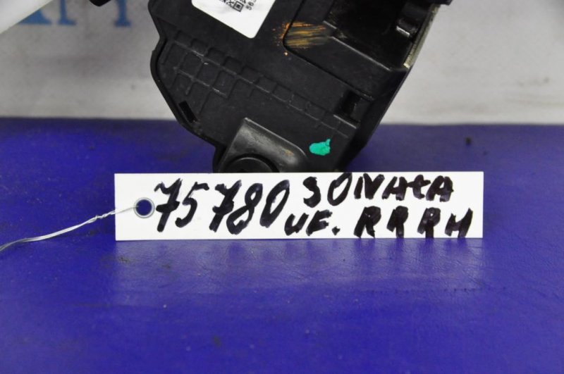 Замок двери задний правый SONATA YF 10-14 Замок двери задний правый SONATA YF 10-14