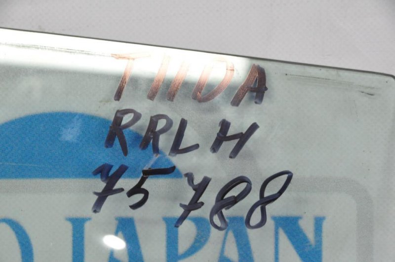 Стекло двери заднее левое TIIDA/VERSA C11 04-11