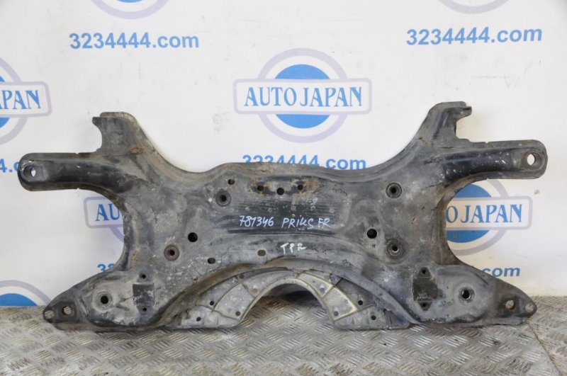 Балка передней подвески TOYOTA PRIUS - 20 03-11 51201-47030 Б/У