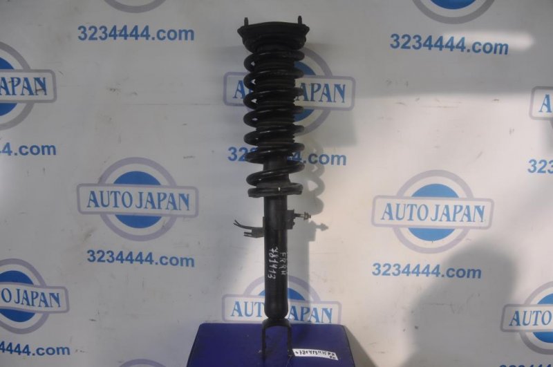 Амортизатор передний правый INFINITI M35/M45 04-10 56110-EG002 Б/У