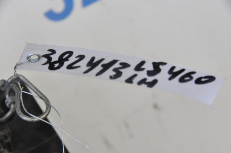 Корпус воздушного фильтра левый LS460 06-12