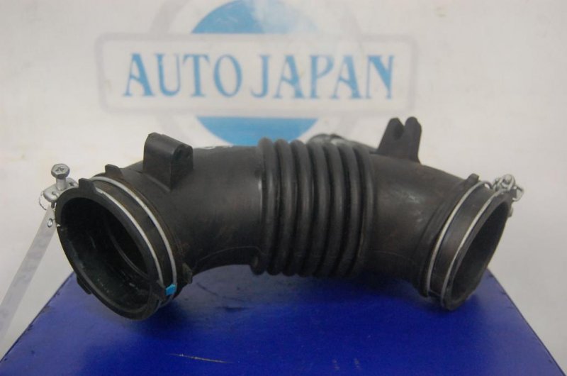 Патрубок воздушного фильтра TOYOTA CAMRY 50 12-15 Патрубок воздушного фильтра TOYOTA CAMRY 50 12-15