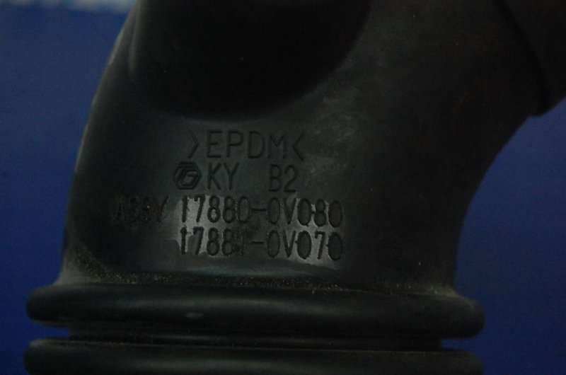 Патрубок воздушного фильтра CAMRY 50 12-15 Патрубок воздушного фильтра CAMRY 50 12-15