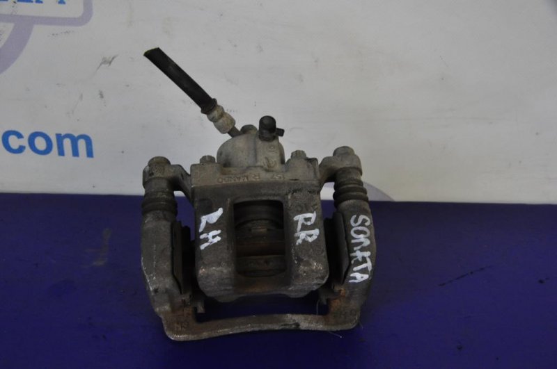 Суппорт тормозной задний правый SONATA YF 10-14 Суппорт тормозной задний правый SONATA YF 10-14