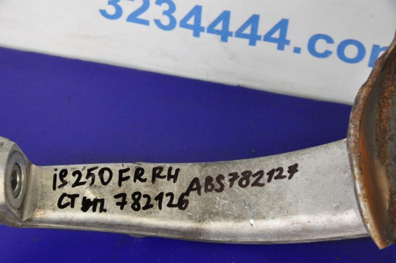 Датчик ABS передний правый IS250/350 05-13