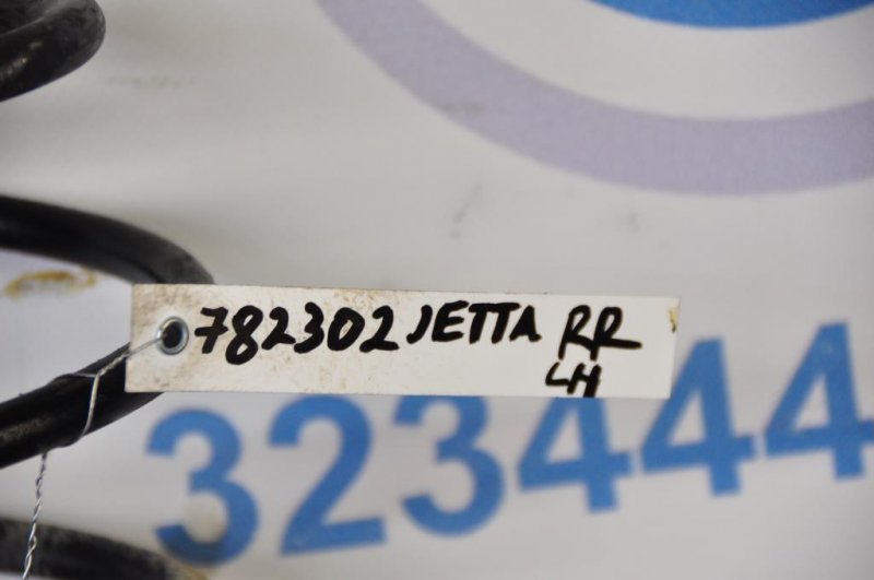 Пружина задней подвески JETTA USA 10-17 Пружина задней подвески JETTA USA 10-17