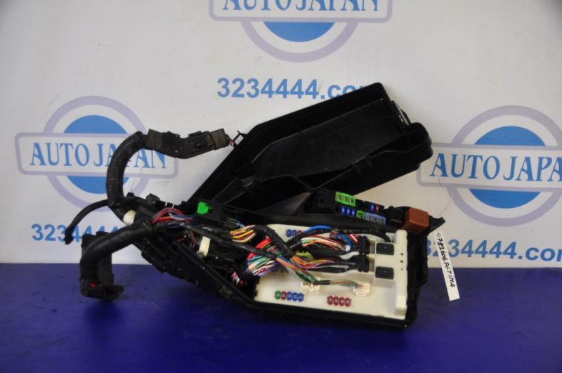 Блок предохранителей моторный отсек NISSAN ALTIMA L32 07-12 Б/У